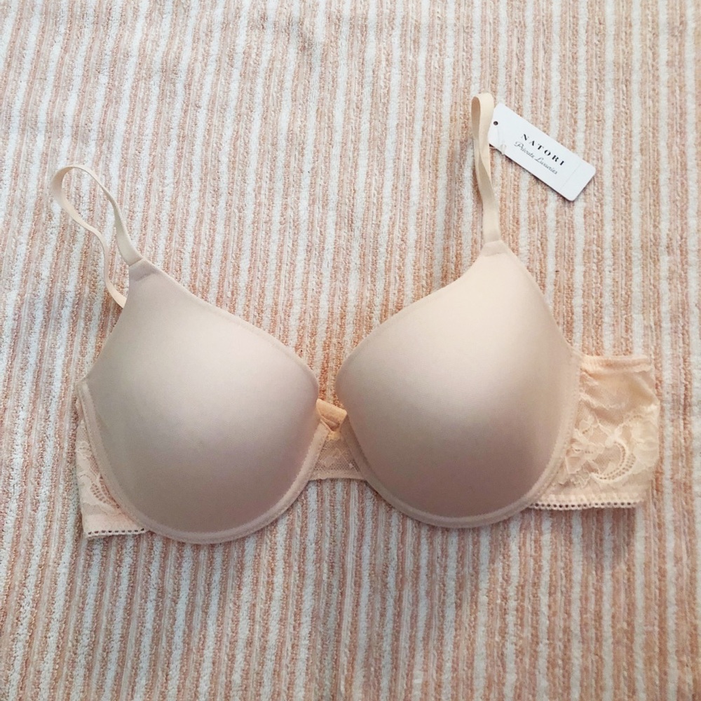Natori NWT Underwire Lace Beige Bra